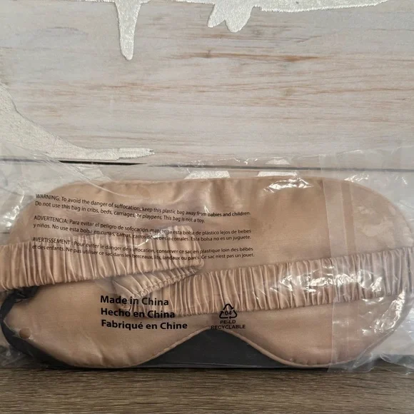 NEW BLISSFUL SLEEP GIFT SET Silk Pillowcase/Eye Mask/Journal & Aromatherapy Set - Picture 12 of 12